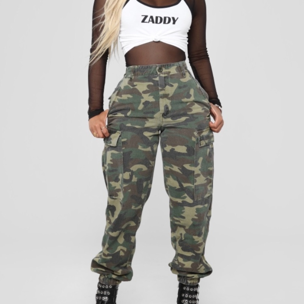 Cadet Kim oversized camo pants